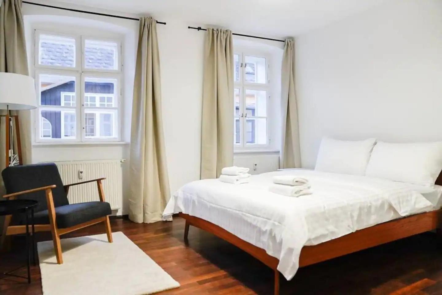 Authentic Austrian Flat In The South Of Vienna Apartment โมดลิง ภายนอก รูปภาพ