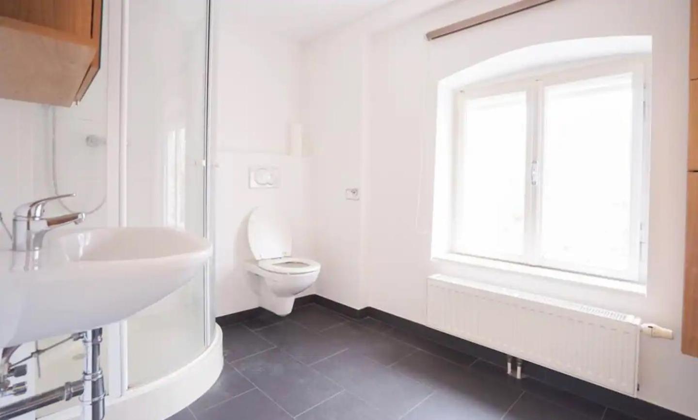Authentic Austrian Flat In The South Of Vienna Apartment โมดลิง ภายนอก รูปภาพ