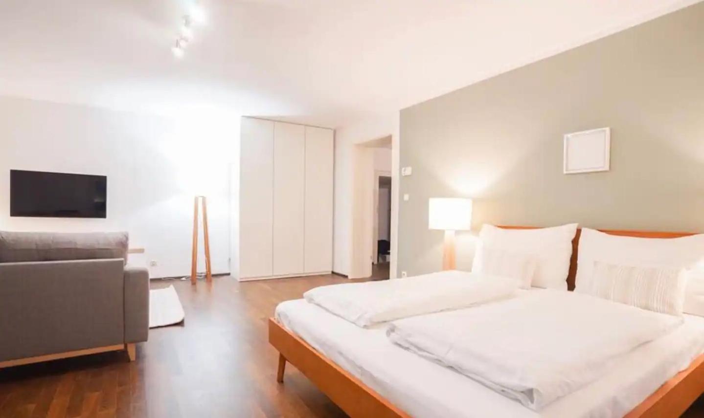 Authentic Austrian Flat In The South Of Vienna Apartment โมดลิง ภายนอก รูปภาพ