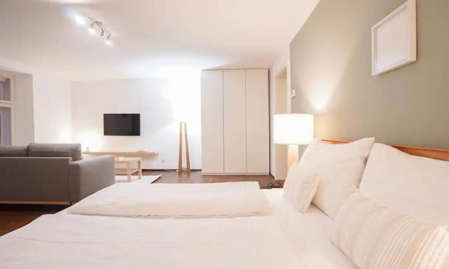 Authentic Austrian Flat In The South Of Vienna Apartment โมดลิง ภายนอก รูปภาพ