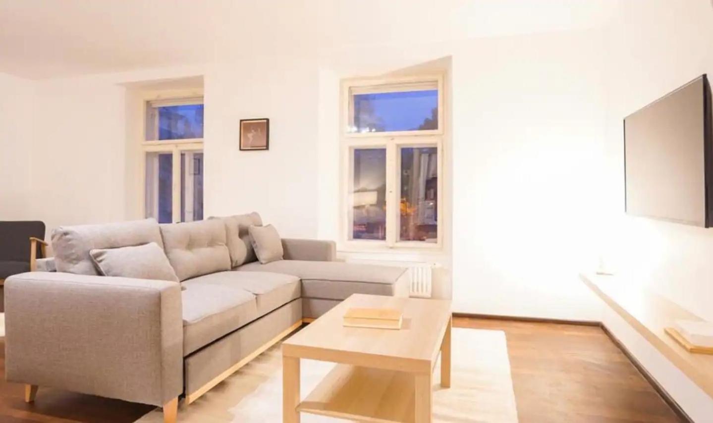 Authentic Austrian Flat In The South Of Vienna Apartment โมดลิง ภายนอก รูปภาพ